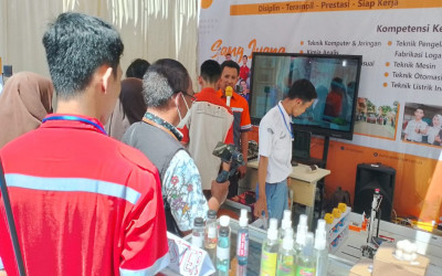 STAND SMK TUNAS RAMAI BERJUBEL, DI PRAGOLA PATI FESTIVAL 2022